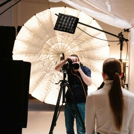 profoto-giant-reflectors-product-in-use-gallery-evan-pantiel_01 profoto-giant-reflectors-product-in-use-gallery-evan-pantiel_01